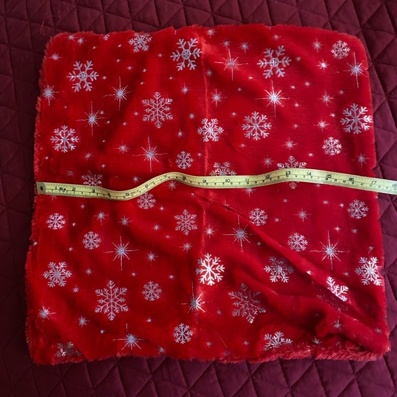Holiday winter pillow covers, set of 2 - Picture 4 of 6